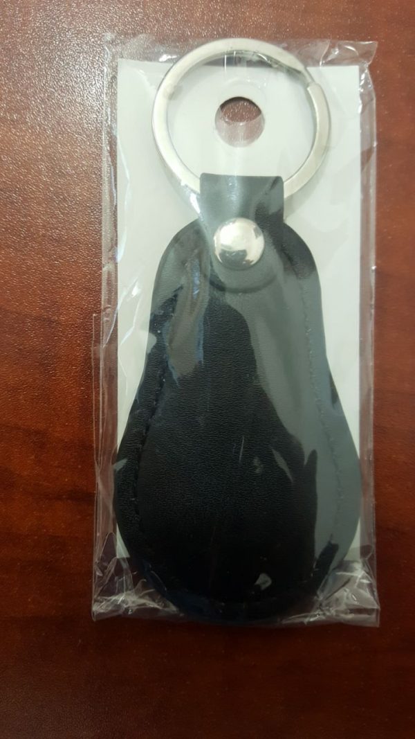 Llavero Simil Cuero Negro